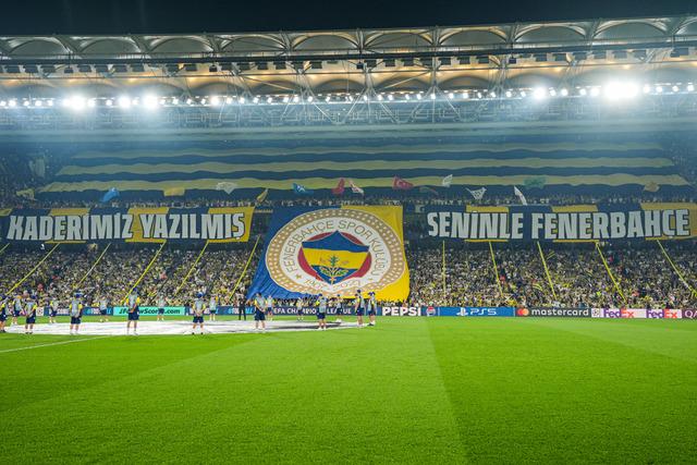 Fenerbahçe Taraftar Koreografi